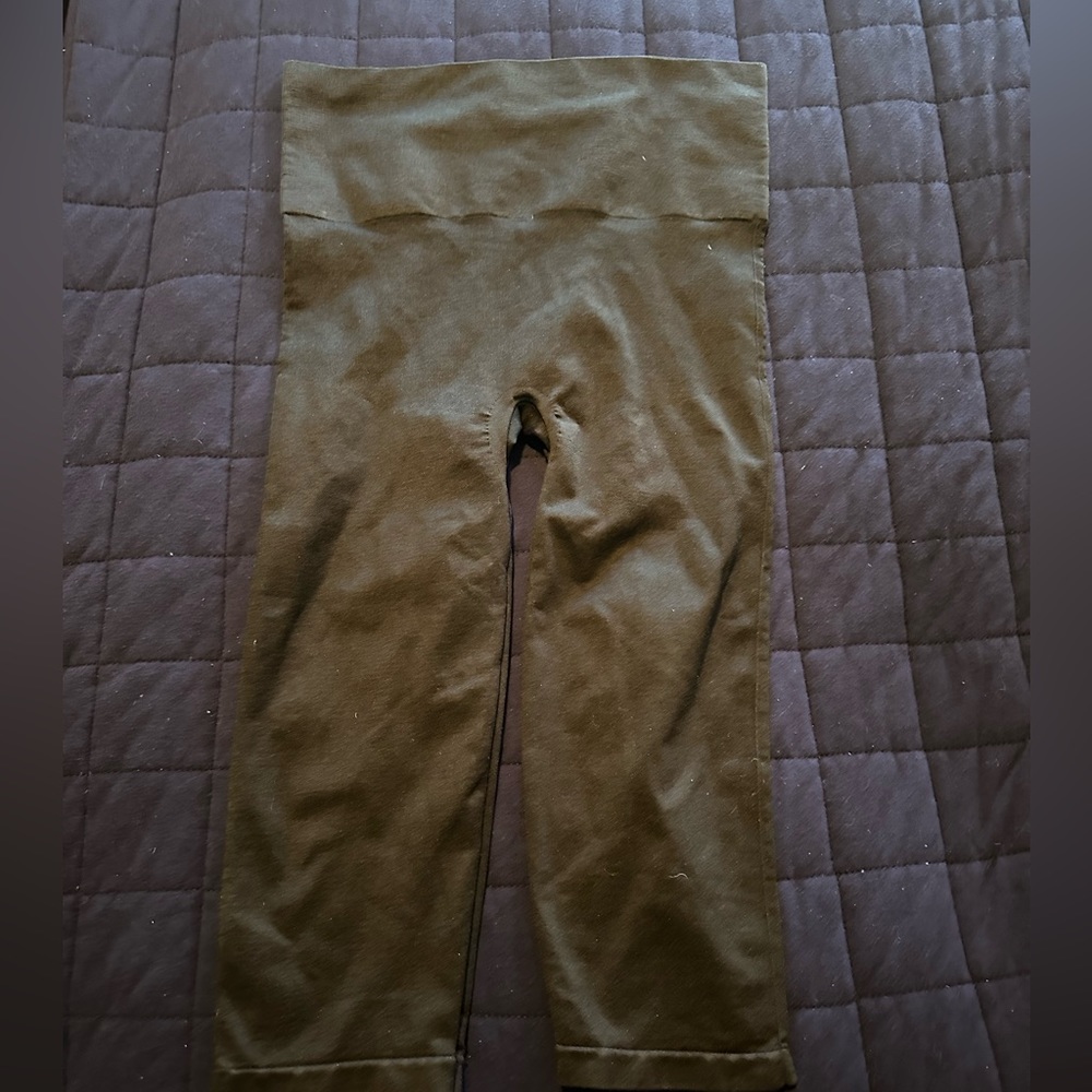 Blanqi Hipster shorts/capris